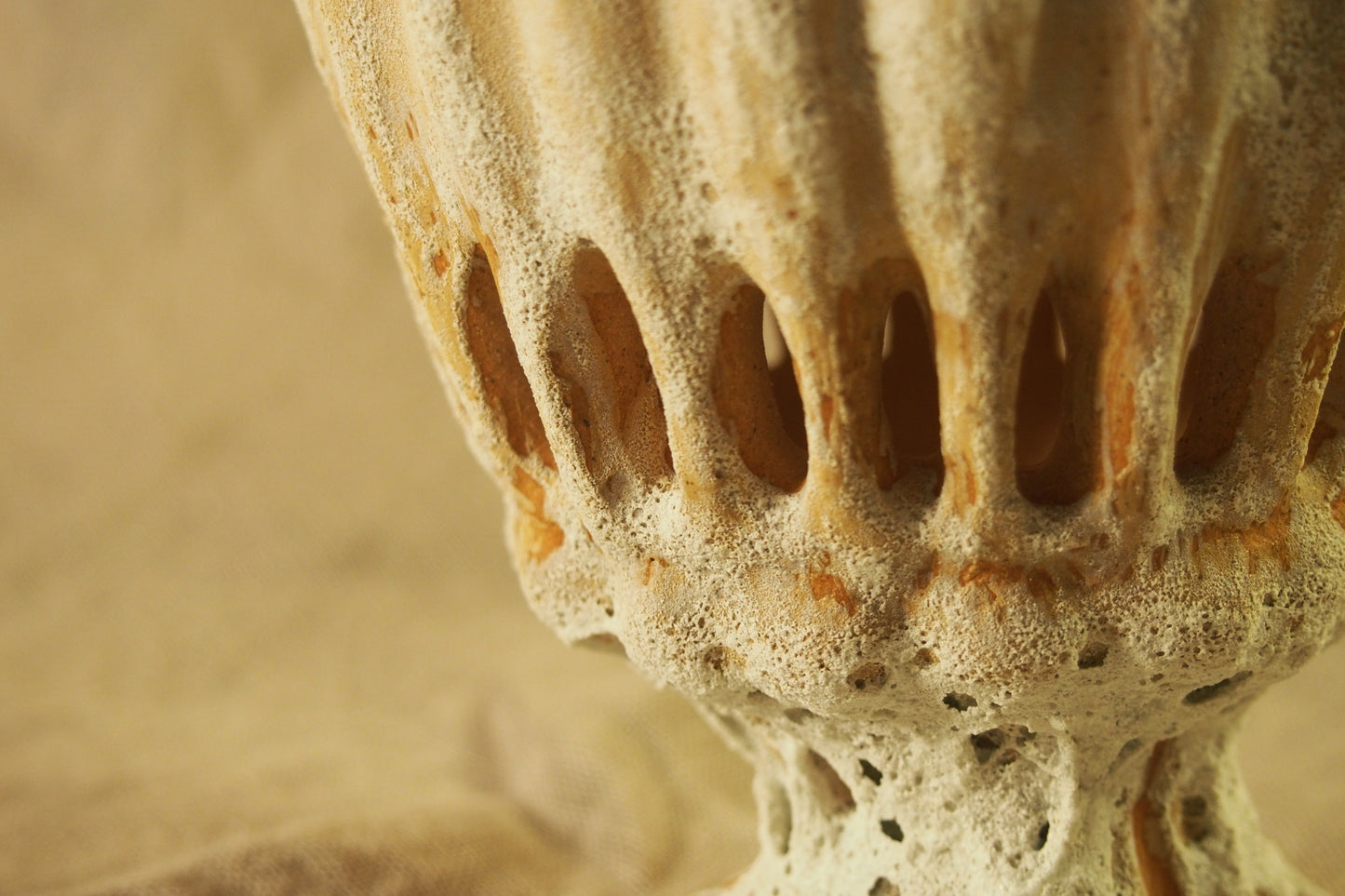 Echo II, ceramic sculpture