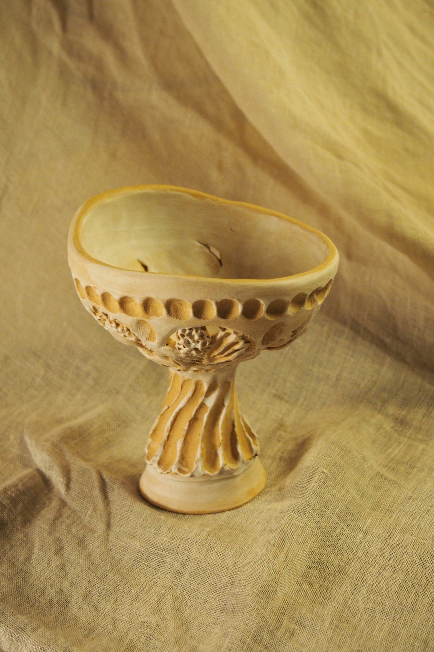 Echo III, ceramic sculpture